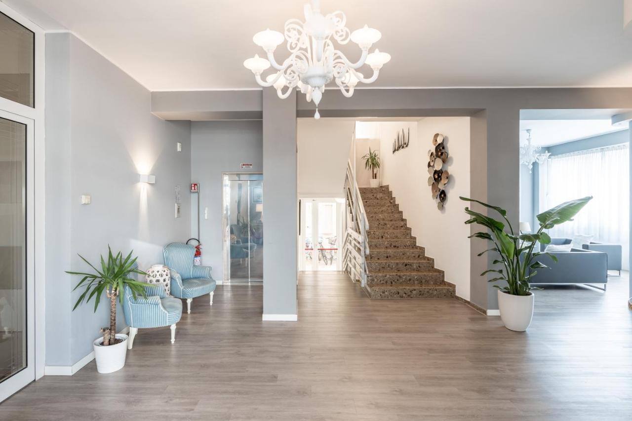 Hotel Loreley Лідо-ді-Єзоло Екстер'єр фото