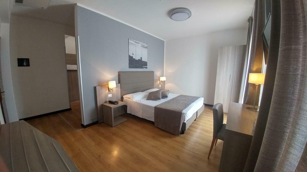 Hotel Loreley Лідо-ді-Єзоло Екстер'єр фото