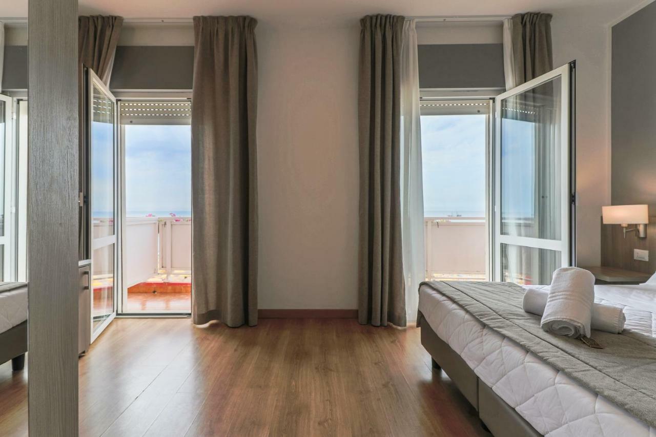 Hotel Loreley Лідо-ді-Єзоло Екстер'єр фото