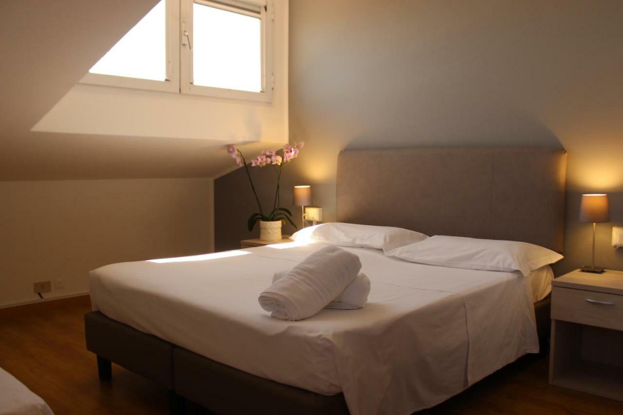 Hotel Loreley Лідо-ді-Єзоло Номер фото